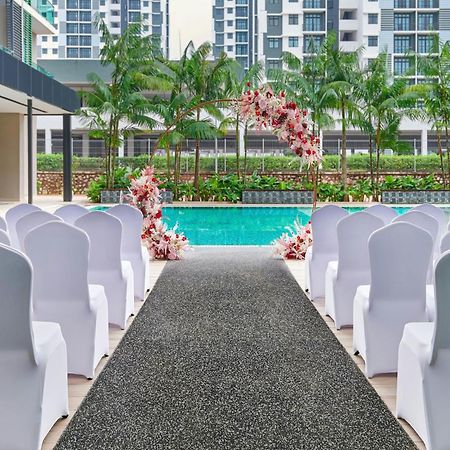 Four Points By Sheraton Десару Екстериор снимка