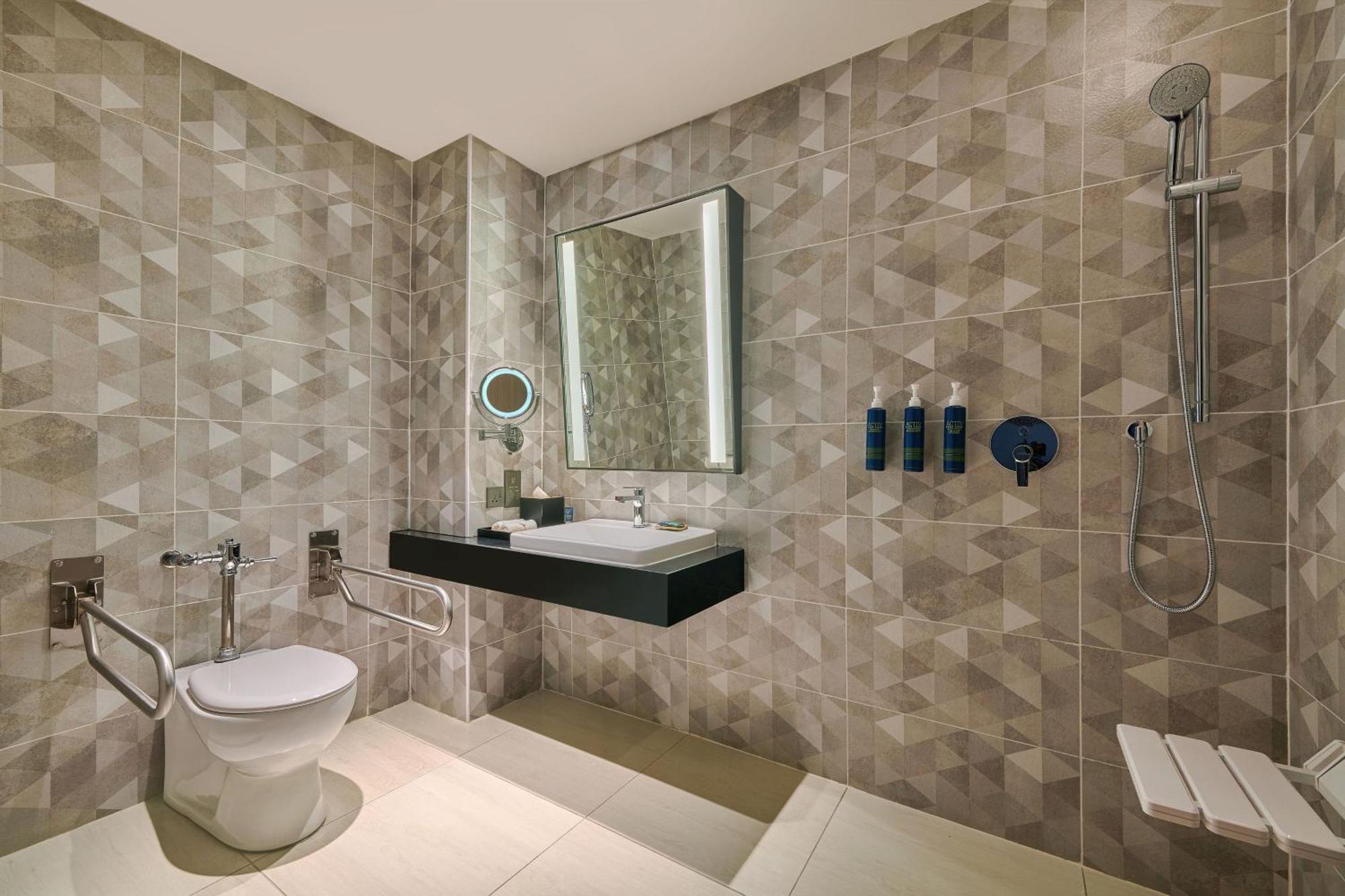 Four Points By Sheraton Десару Екстериор снимка