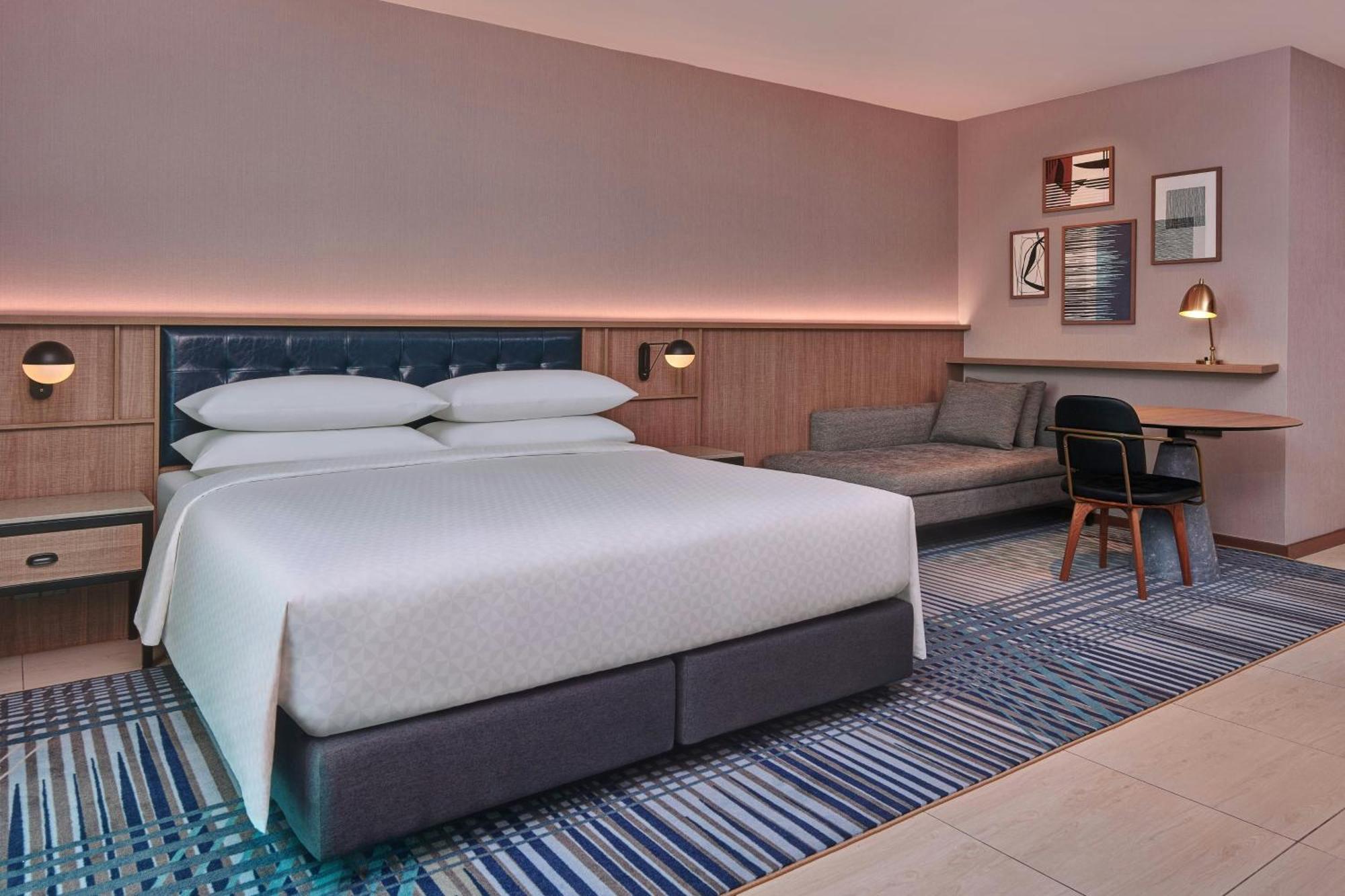 Four Points By Sheraton Десару Екстериор снимка